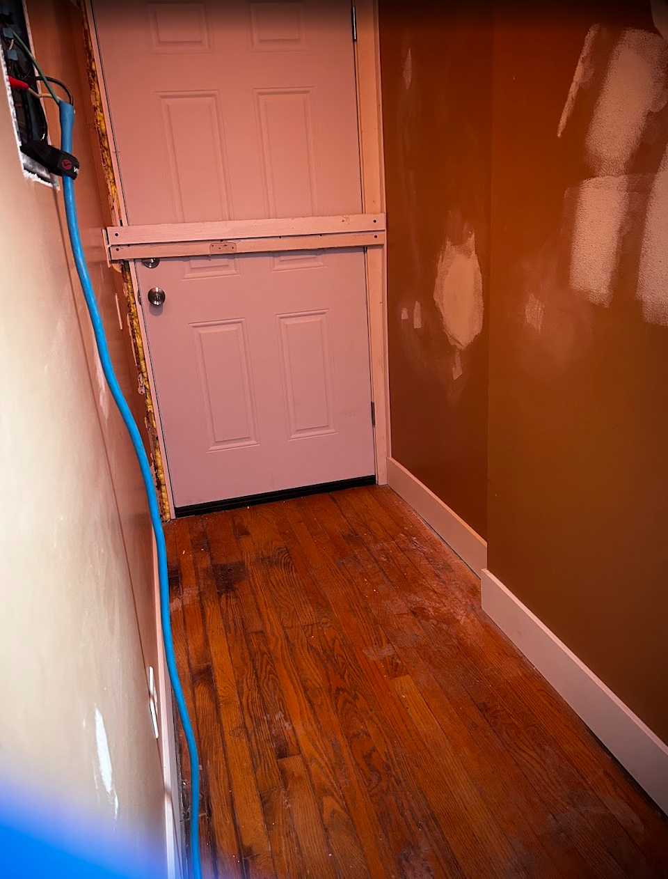 Hardwood Floor Refinishing 4